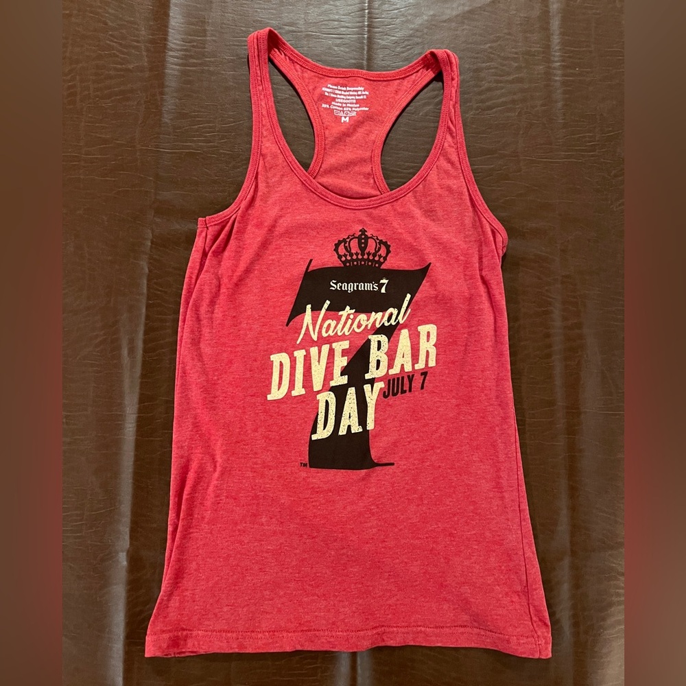 Seagrams 7 Crown Whiskey Women’s Razor Back Tank Top - Size Medium